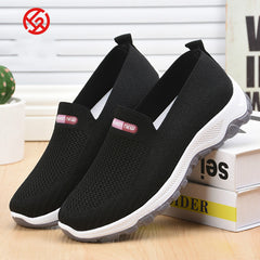 Chaussures de baskets pour femmes Sneakers de plate-forme non glissante pour femmes chaussettes en mailles pour femmes à large mocassins chaussures de marche