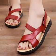 Women's PVC Flat Sandals with Horseshoe Metal