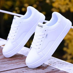 Herren White Fashion Board Sneakers Neue Sommerschuhe Zapatillas Hombre Chaussure Homme