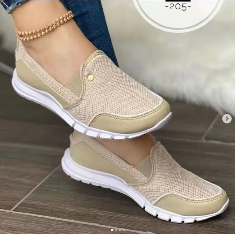 Women's Netting Solid Color Hollowed Out Sport Shoes