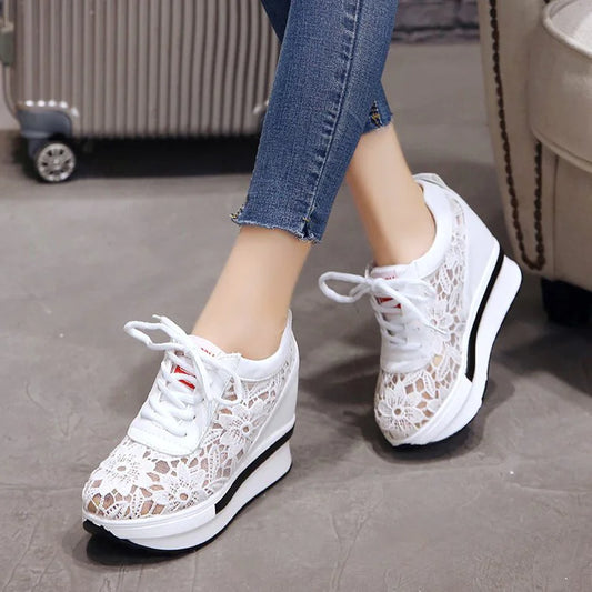 Vendite calde nuove sneaker traspiranti in pizzo Scarpe da donna comode per donna casual piattaforma