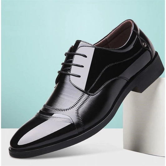 2527 Großgröße speicherte Lederschuhe Herren Business Dress Schuhe Mode Schnalle Hochzeitsschuhe