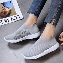 Women Flat Casual Shoes Slip On Vulcanized Ladies Chaussures Solid Walking Basket Sneakers Mesh Soft Lightweight Female Shoes