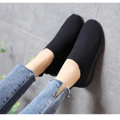 Women Flat Casual Shoes Slip On Vulcanized Ladies Chaussures Solid Walking Basket Sneakers Mesh Soft Lightweight Female Shoes