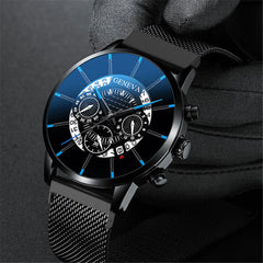 Men's Fashionable Alloy Quartz Watch with Magnetic Mesh Strap