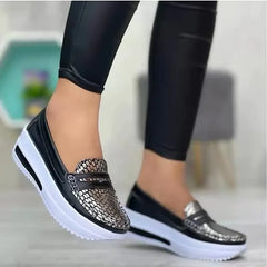 Casual Plain Round-Toe Low Top Belt Buckle Soft Bottom Flat Shoes