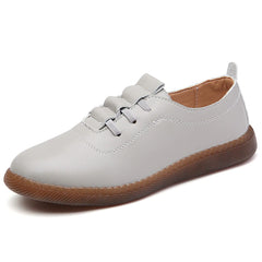 Chaussures blanches à fond doux Femmes Hollow Mom chaussures petites chaussures en cuir chaussures de pois décontractés femmes plus taille