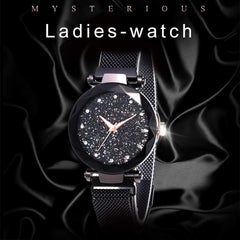 Reloj de cuarzo femenino elegante con cristal y cielo estrellado