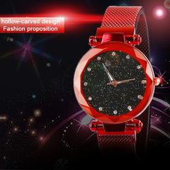 Reloj de cuarzo femenino elegante con cristal y cielo estrellado